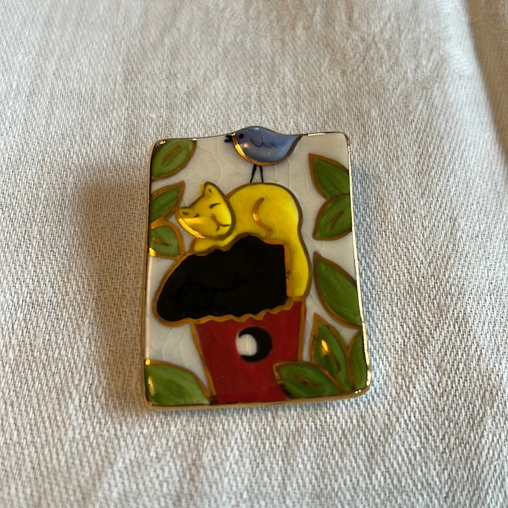 Ceramic cat pin